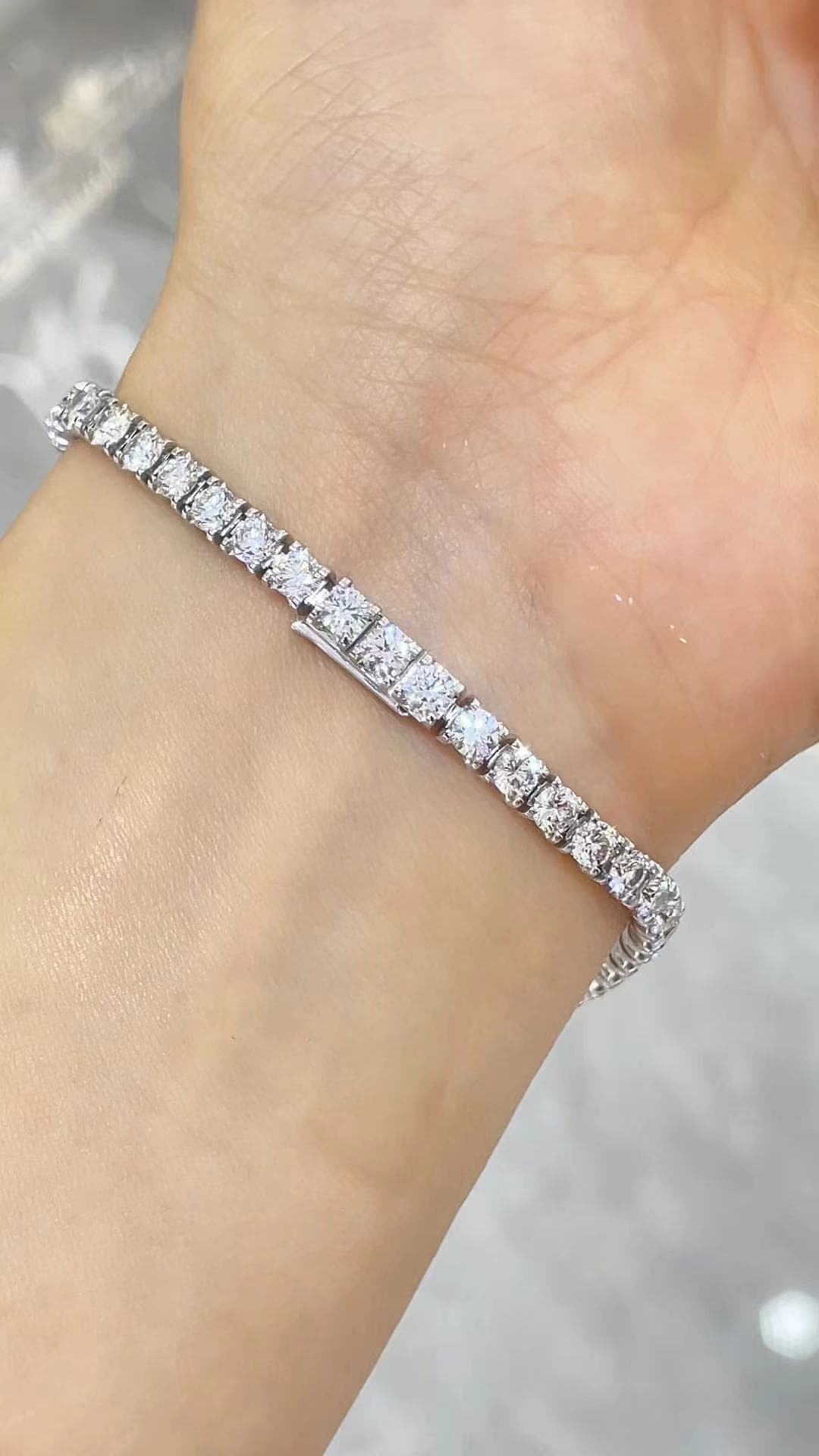 18K 15 分規格卡家牛頭四爪滿鑽手鍊 - 視角 5