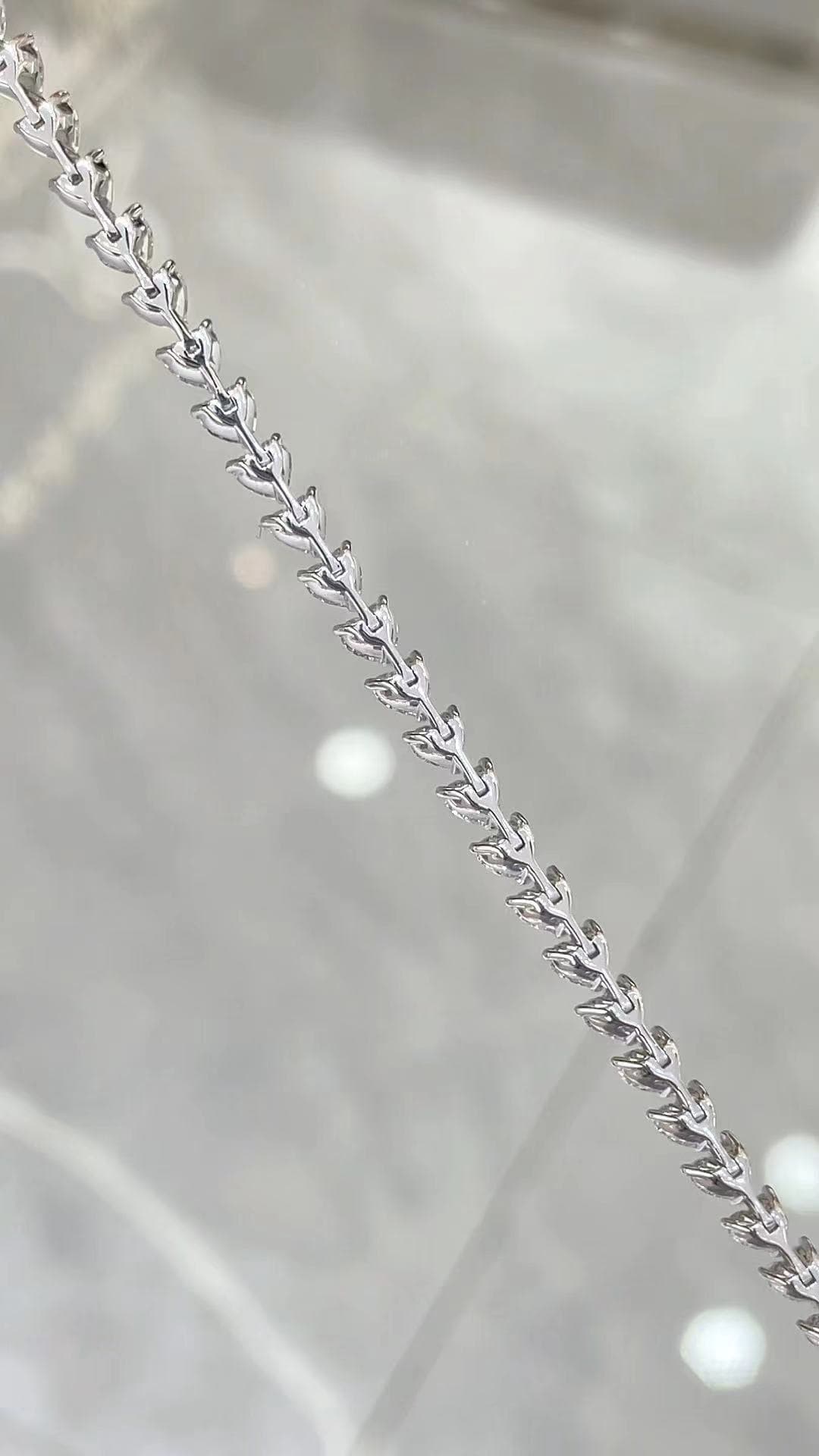 9K 愛心滿鑽手鍊 - 視角 4