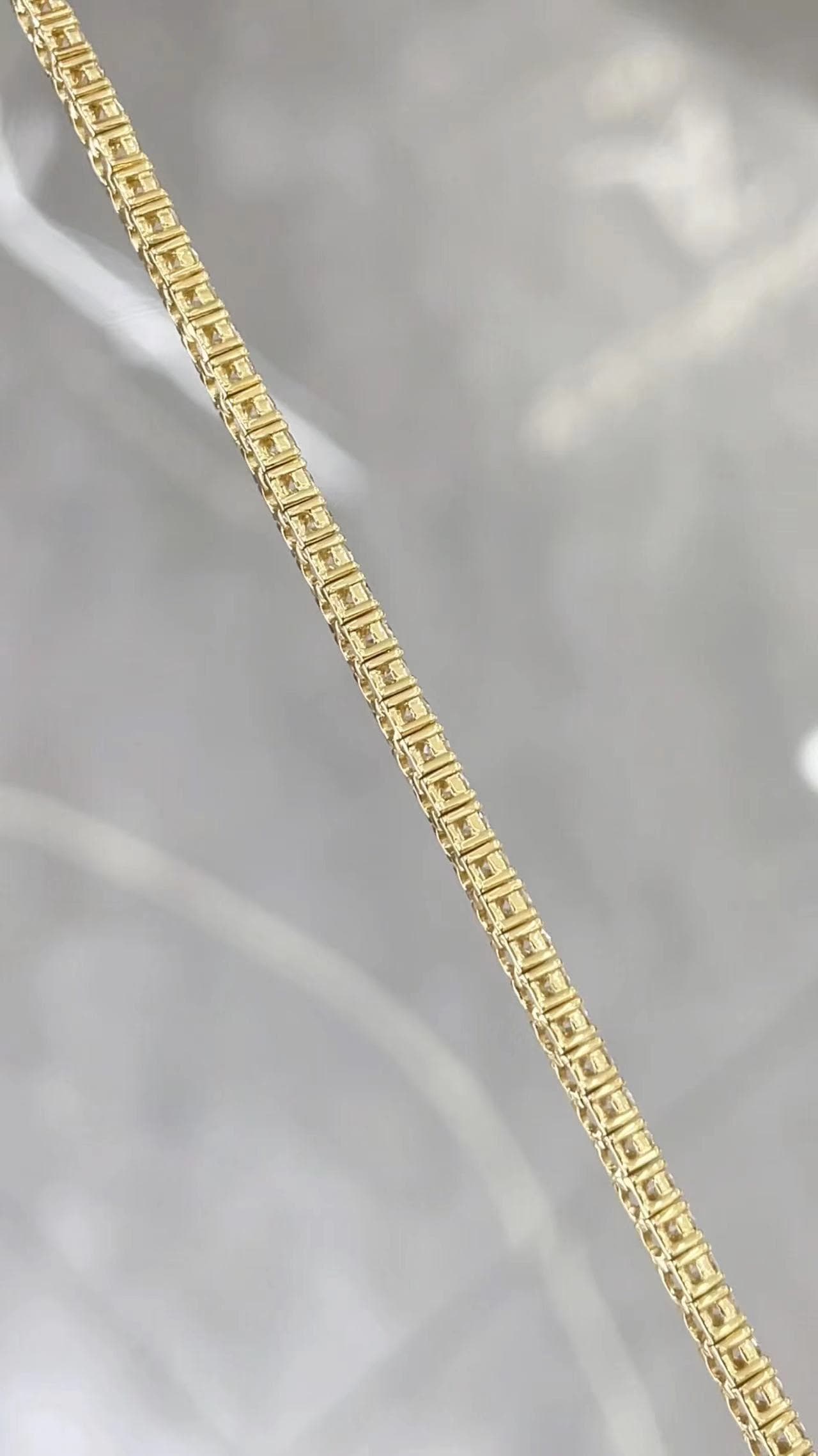 18K 金黃 3 分規格網球手鍊 - 視角 2