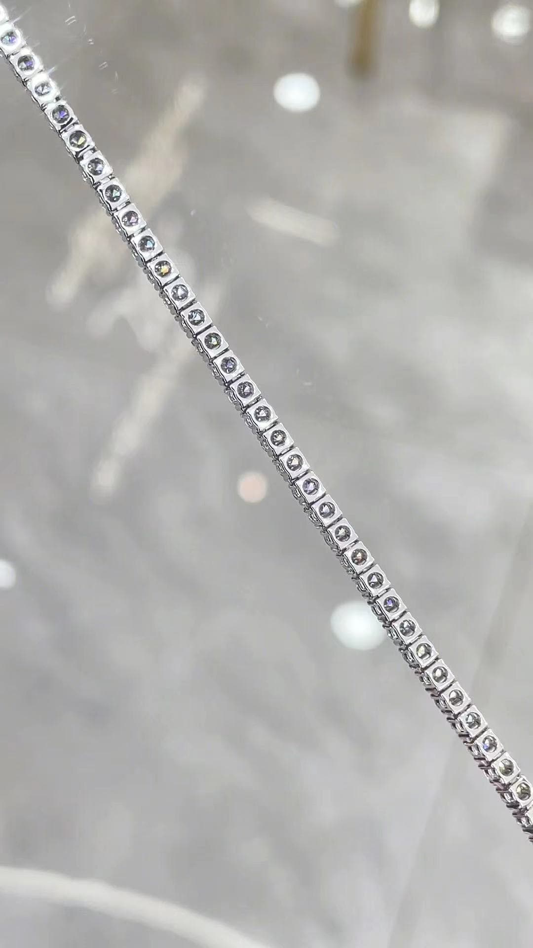 Pt950 5 分規格網球手鍊 - 視角 2