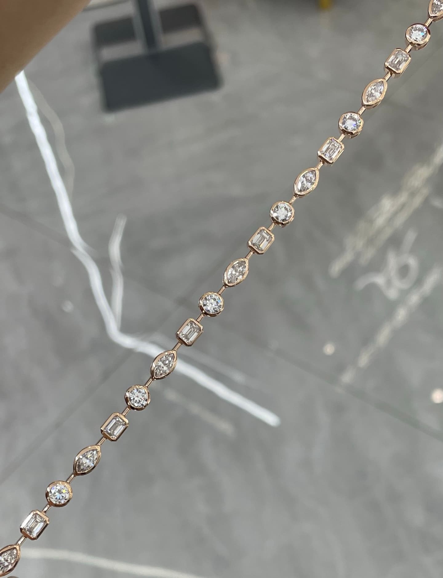 18K 異形拼接鑽石手鍊 - 視角 1