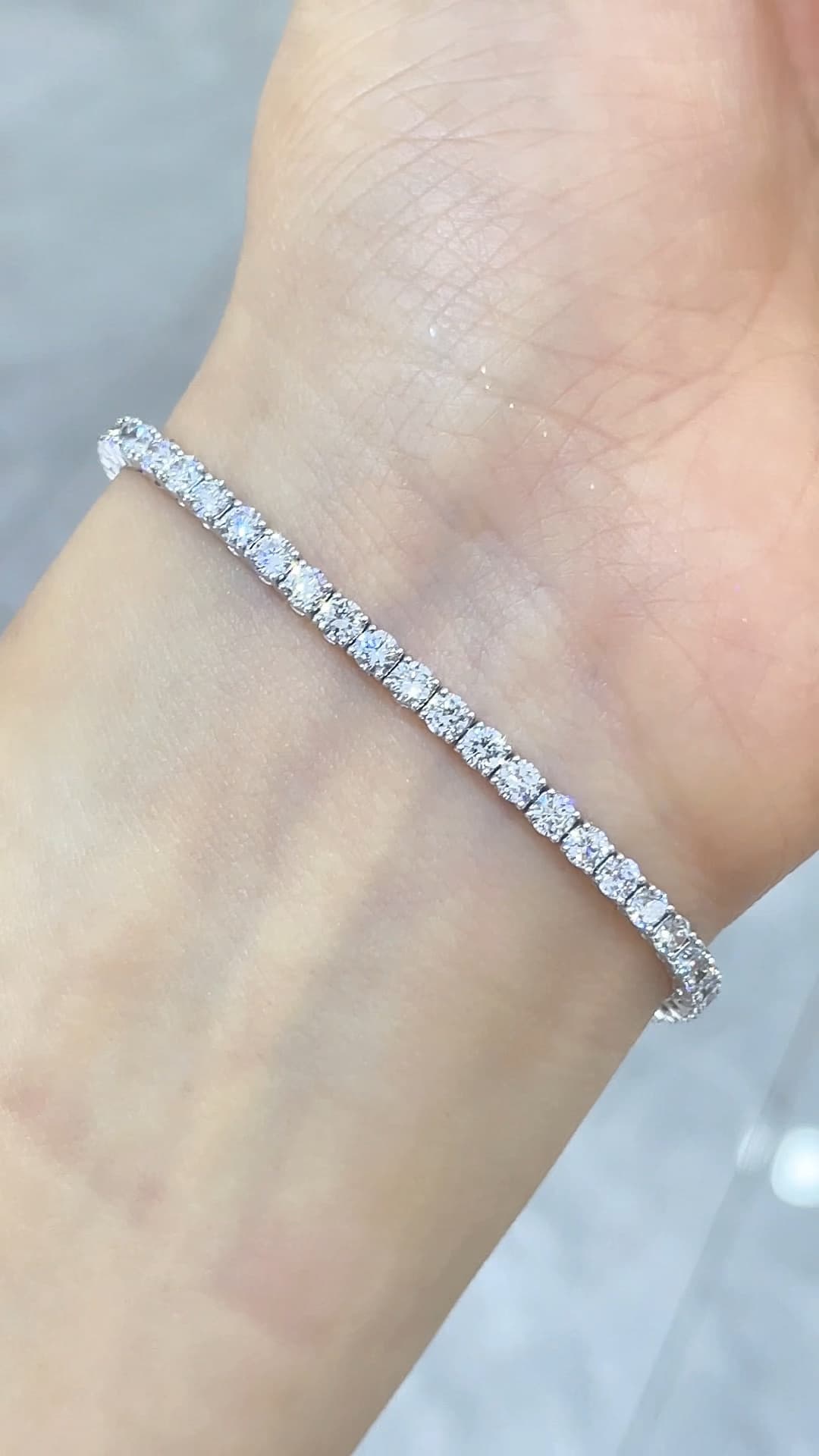 18K 黃鑽愛心分色鑽石手鍊 - 視角 4