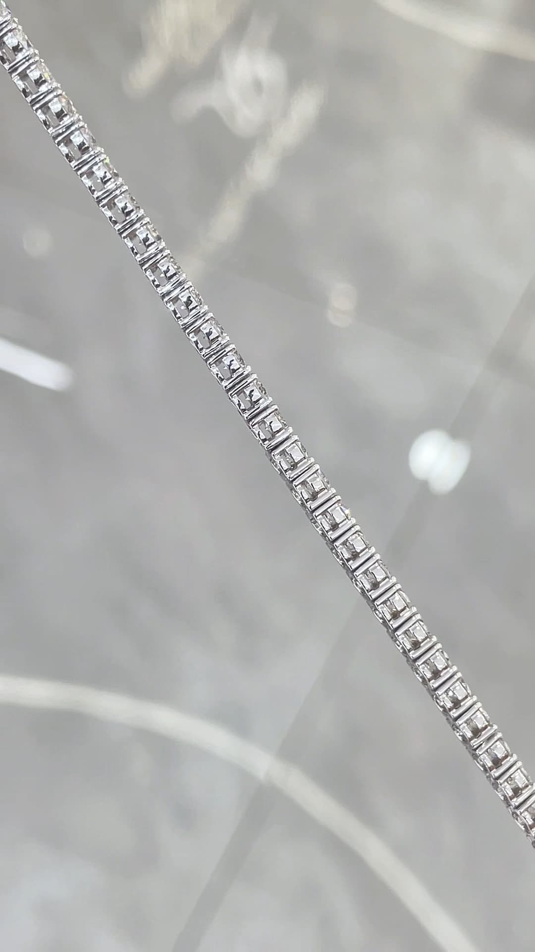 18K 黃鑽愛心分色鑽石手鍊 - 視角 2