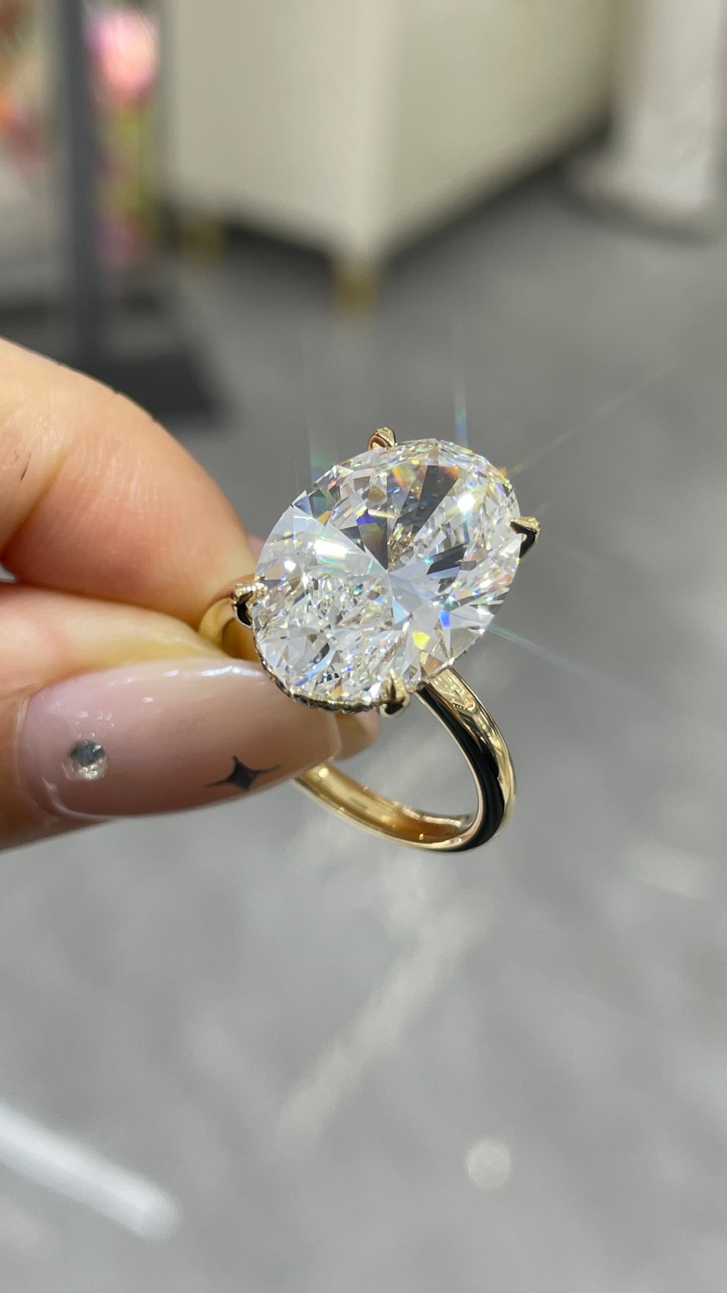 18K 黃 10ct 橢圓四爪鑽戒 - 視角 9