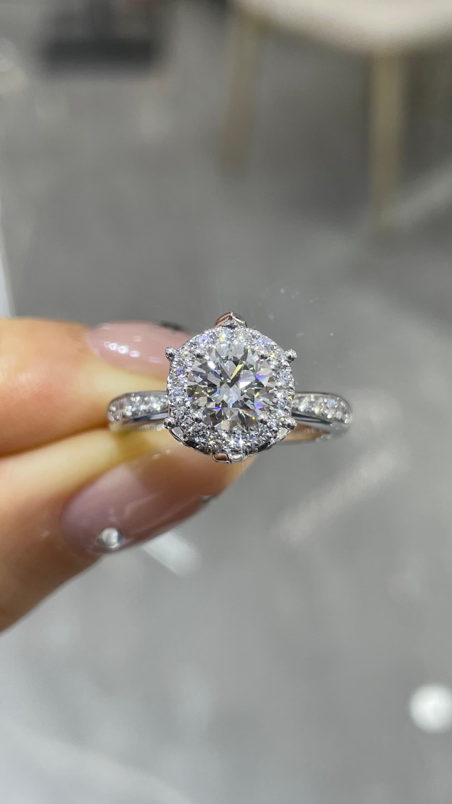 18K 1ct 鑽戒 - 視角 2
