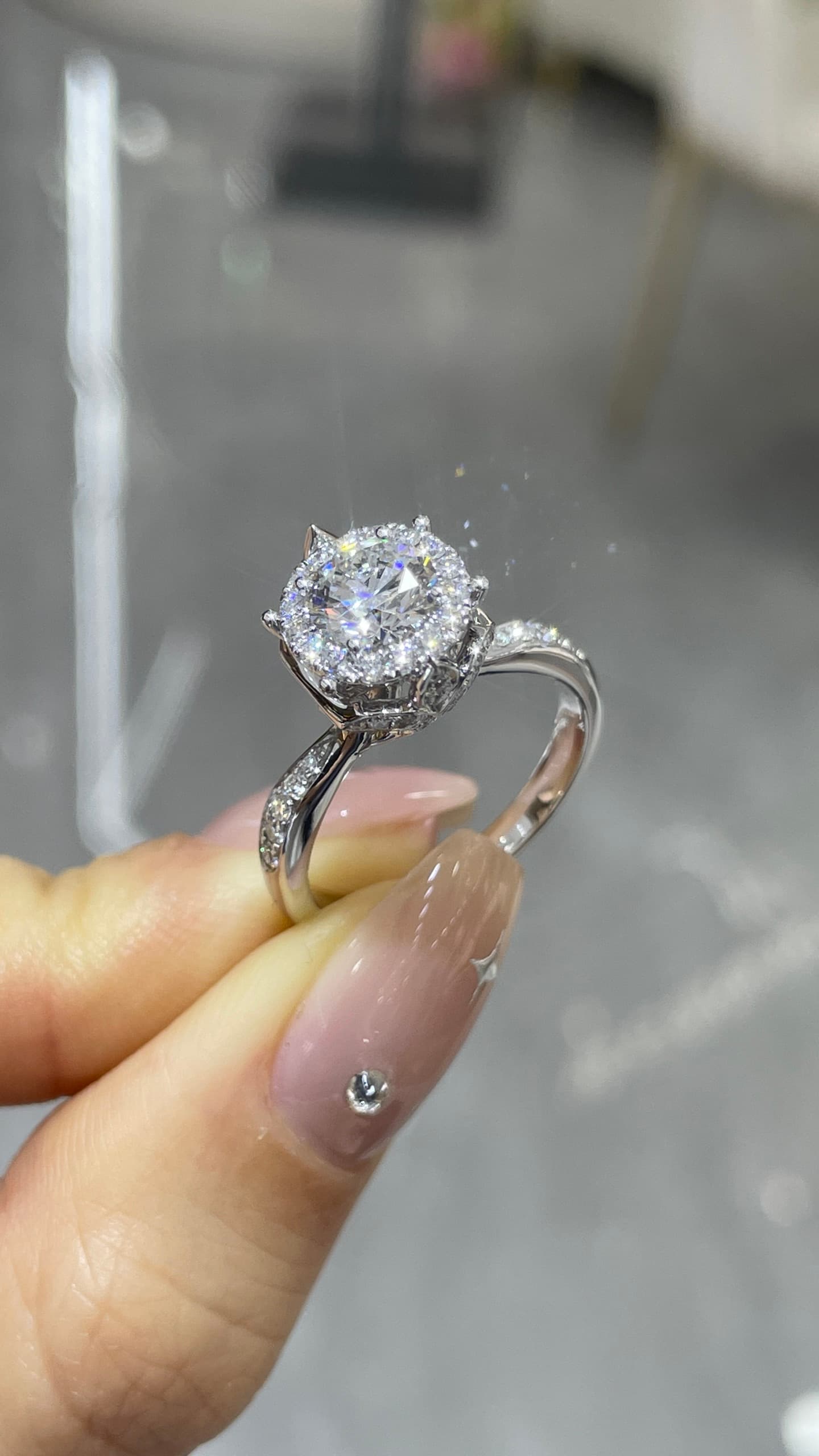 18K 1ct 鑽戒 - 視角 3