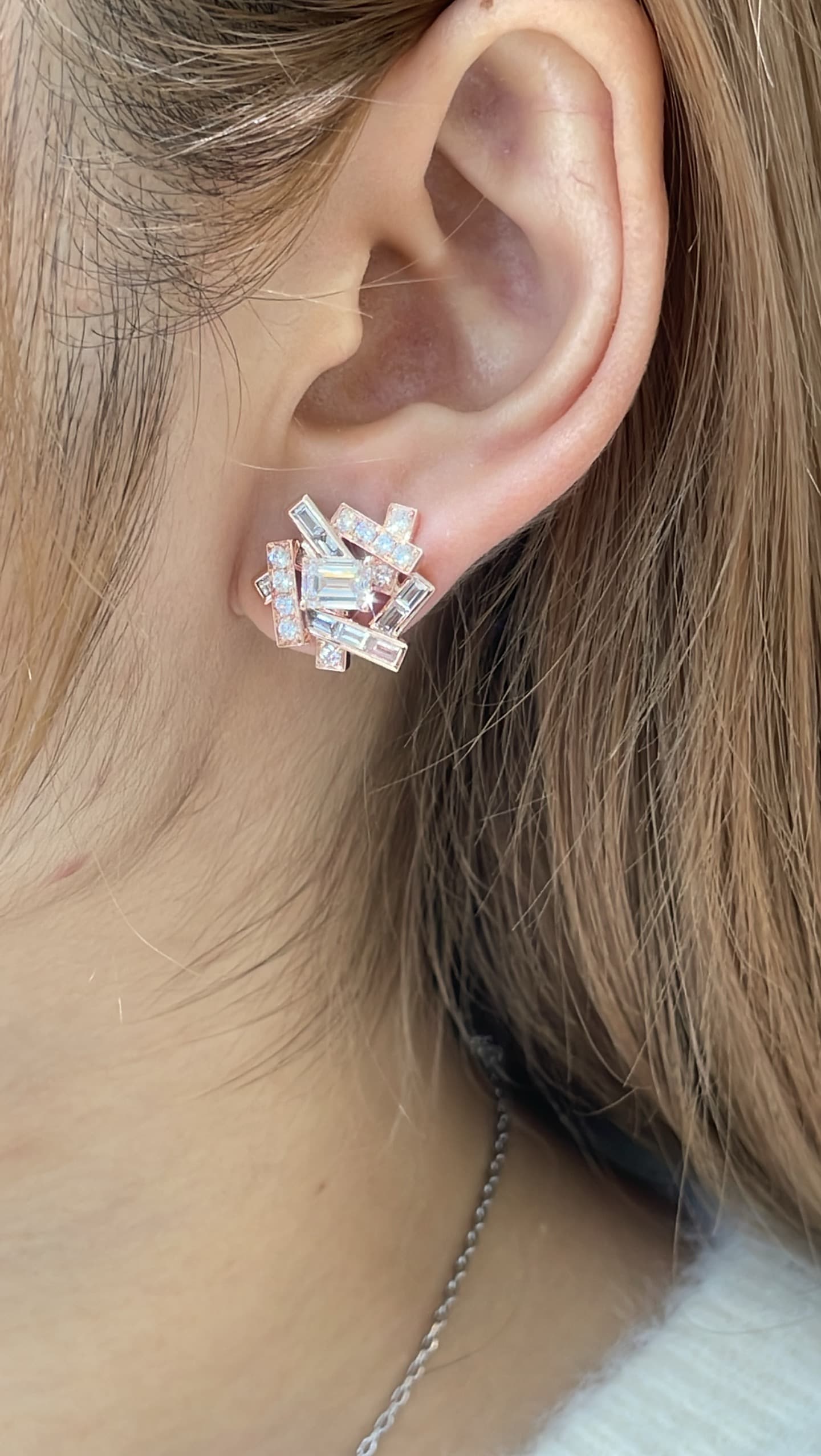 18K 金鑽石耳釘 - 視角 1