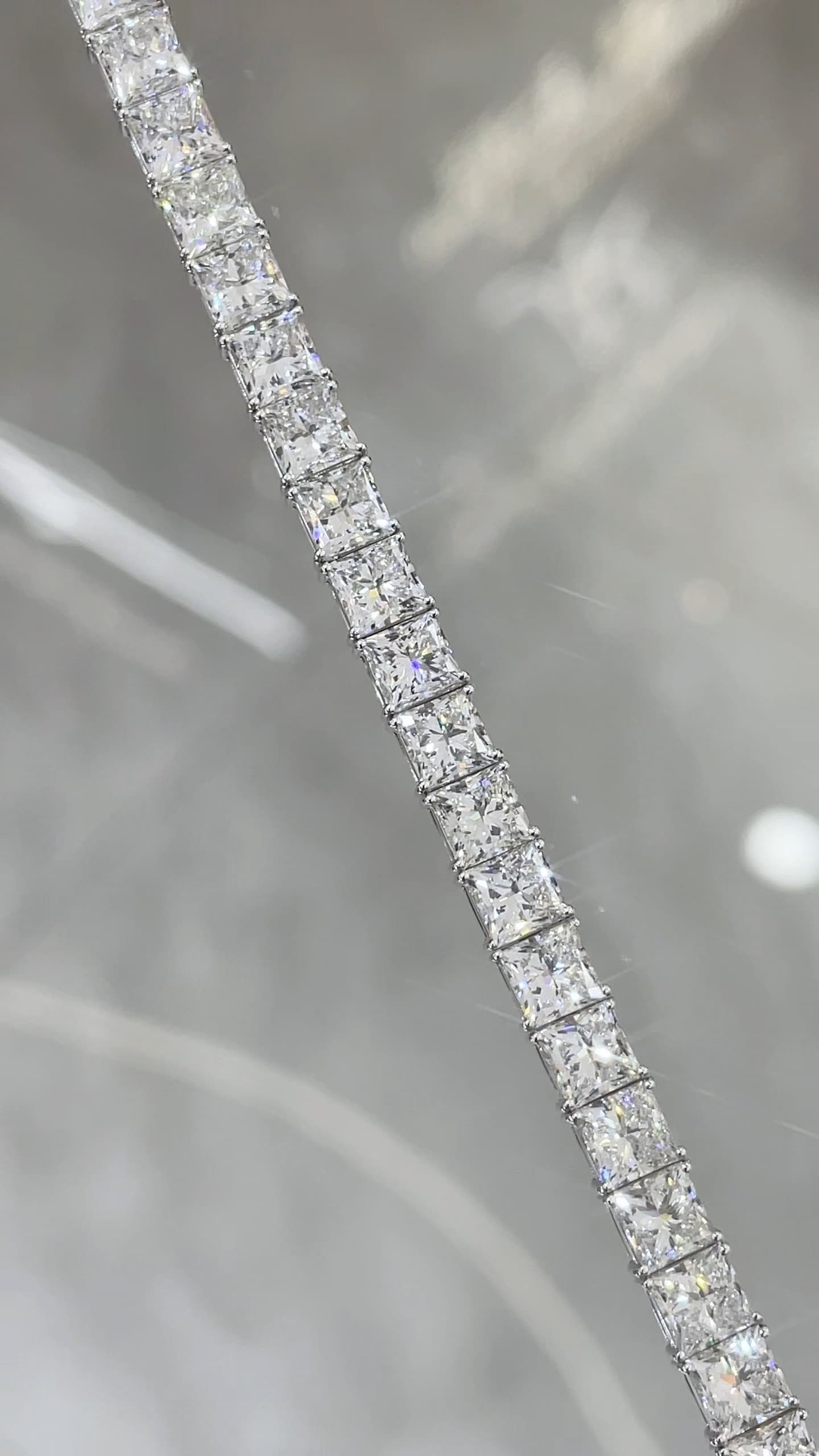 18K 50分公主方鑽石手鍊 - 視角 1