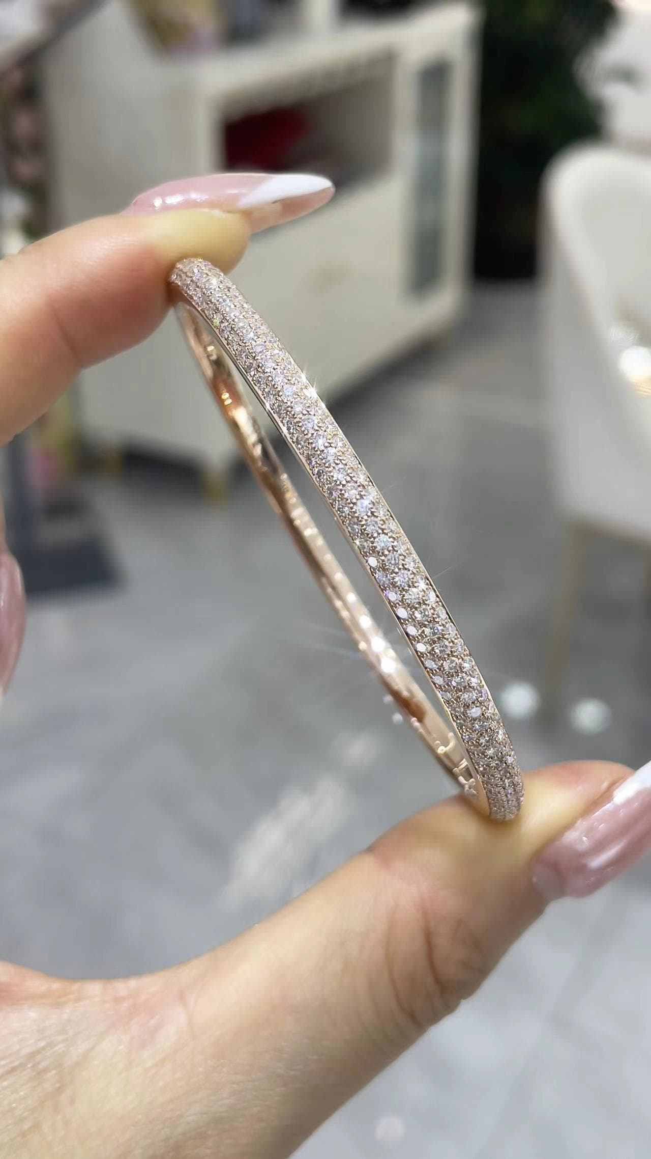 18K 鑽石手鐲 - 視角 1