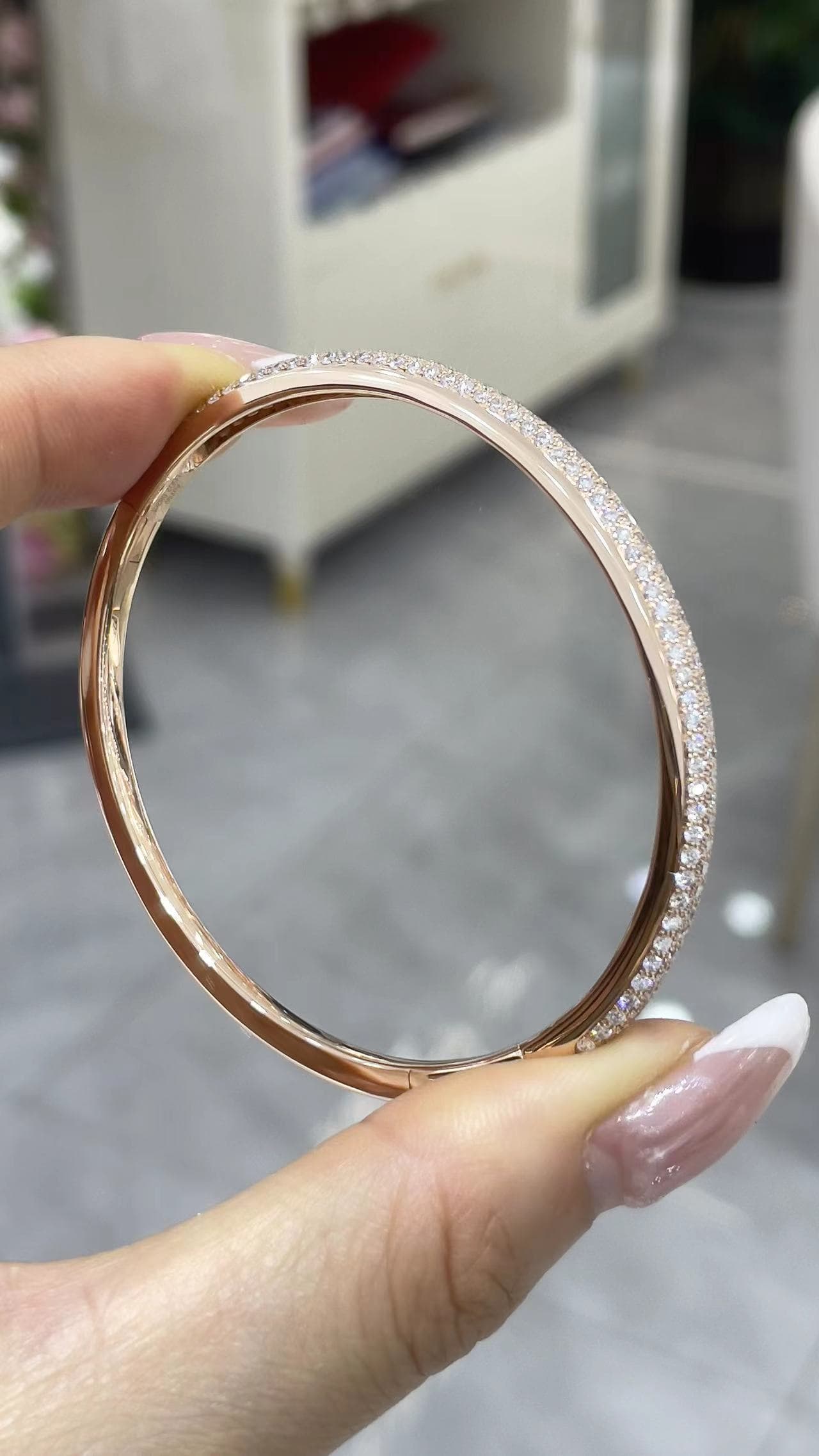 18K 鑽石手鐲 - 視角 3
