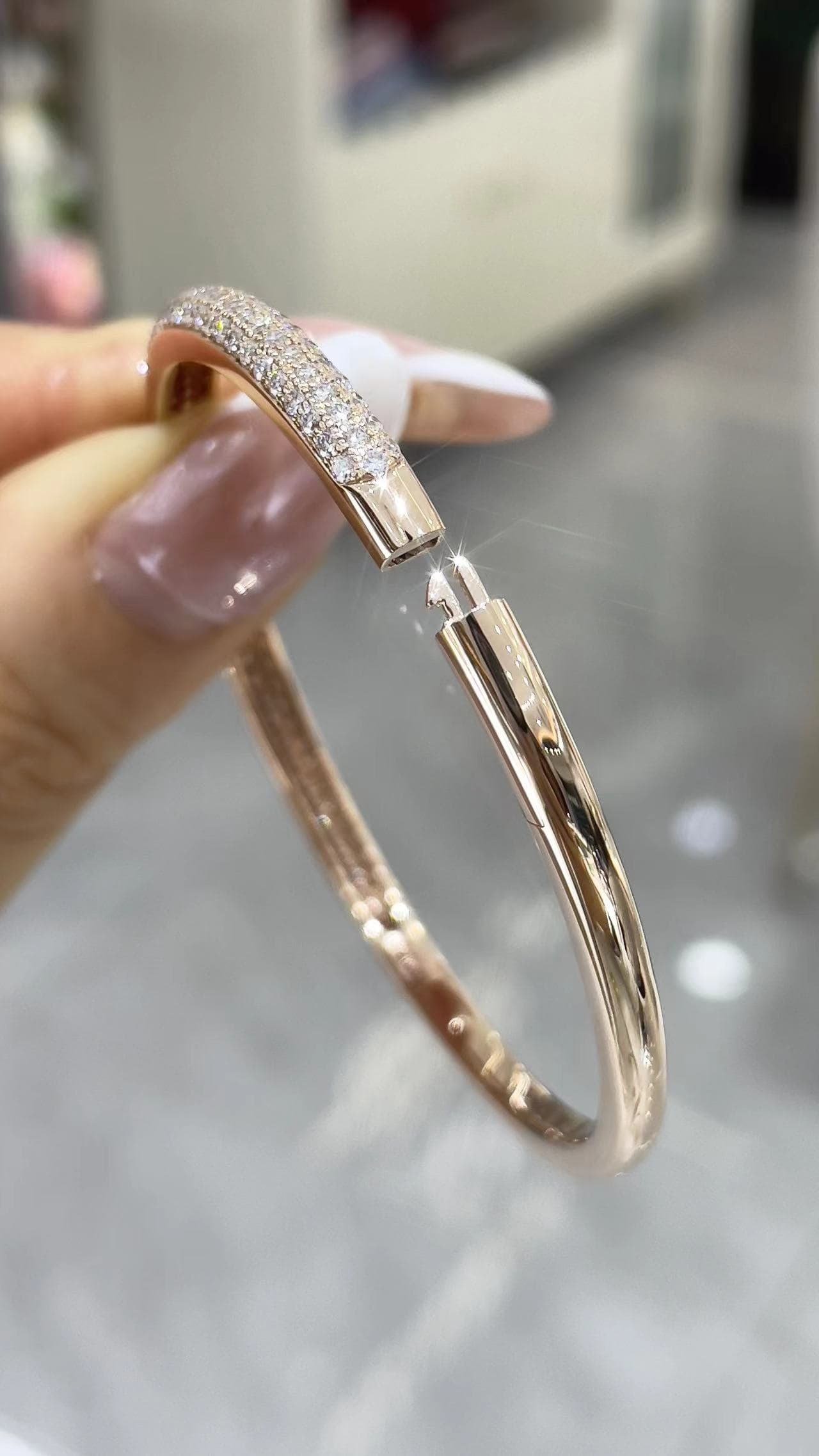 18K 鑽石手鐲 - 視角 10