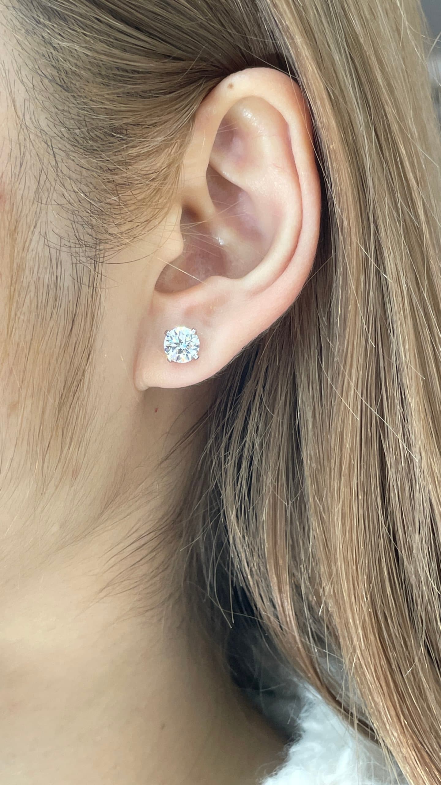 18K 金 單顆 1ct 牛頭四爪耳釘 - 視角 8
