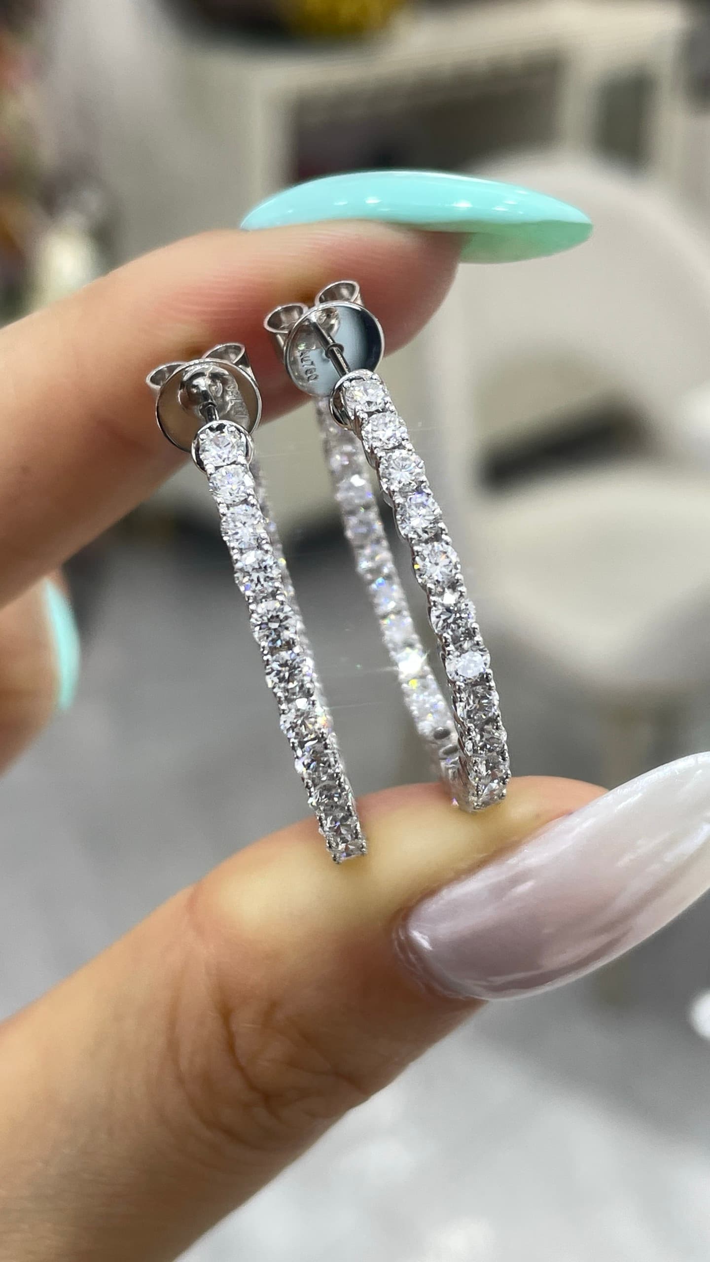18K 公主方耳釘 - 視角 3