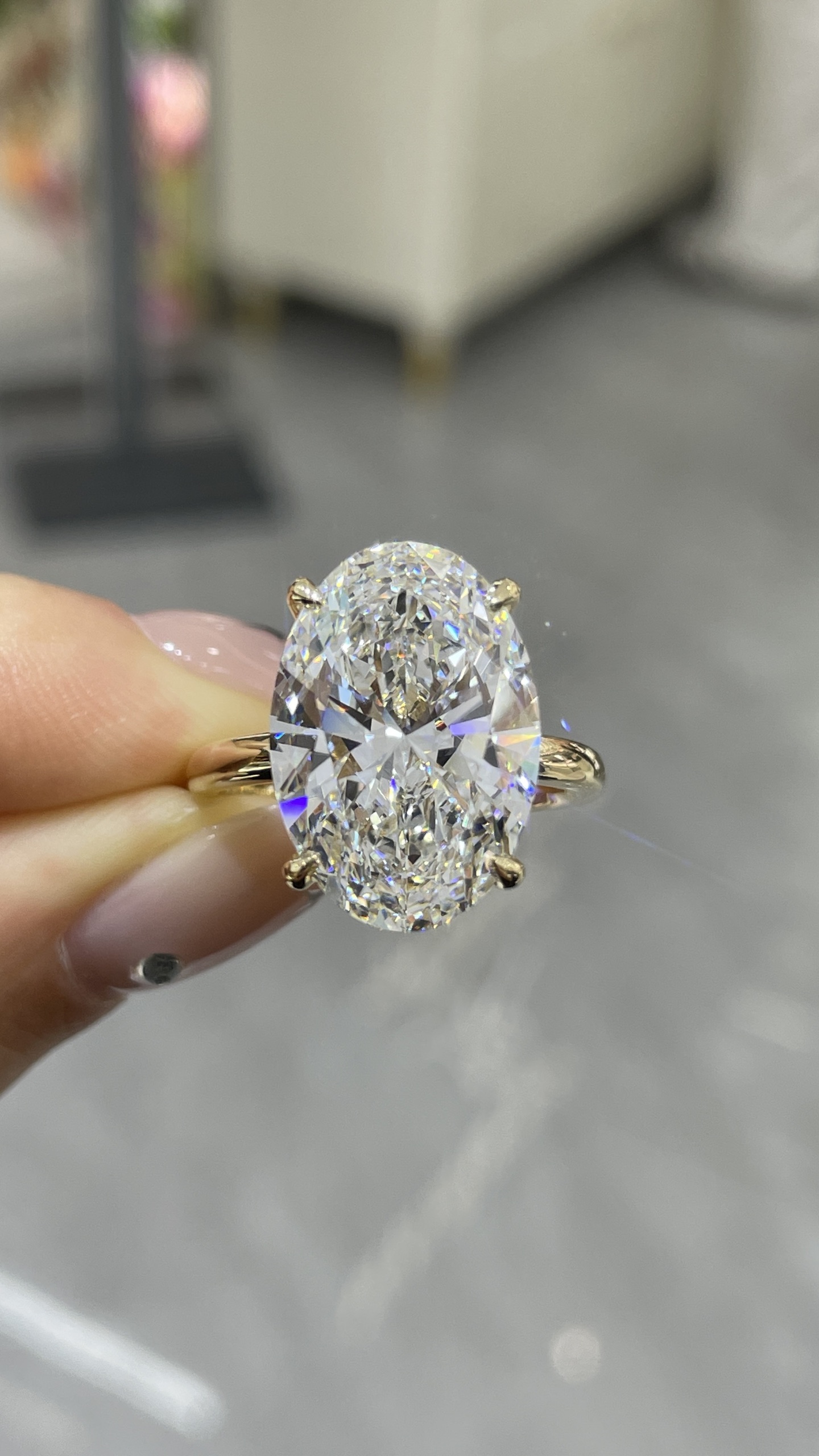 18K 黃 10ct 橢圓四爪鑽戒